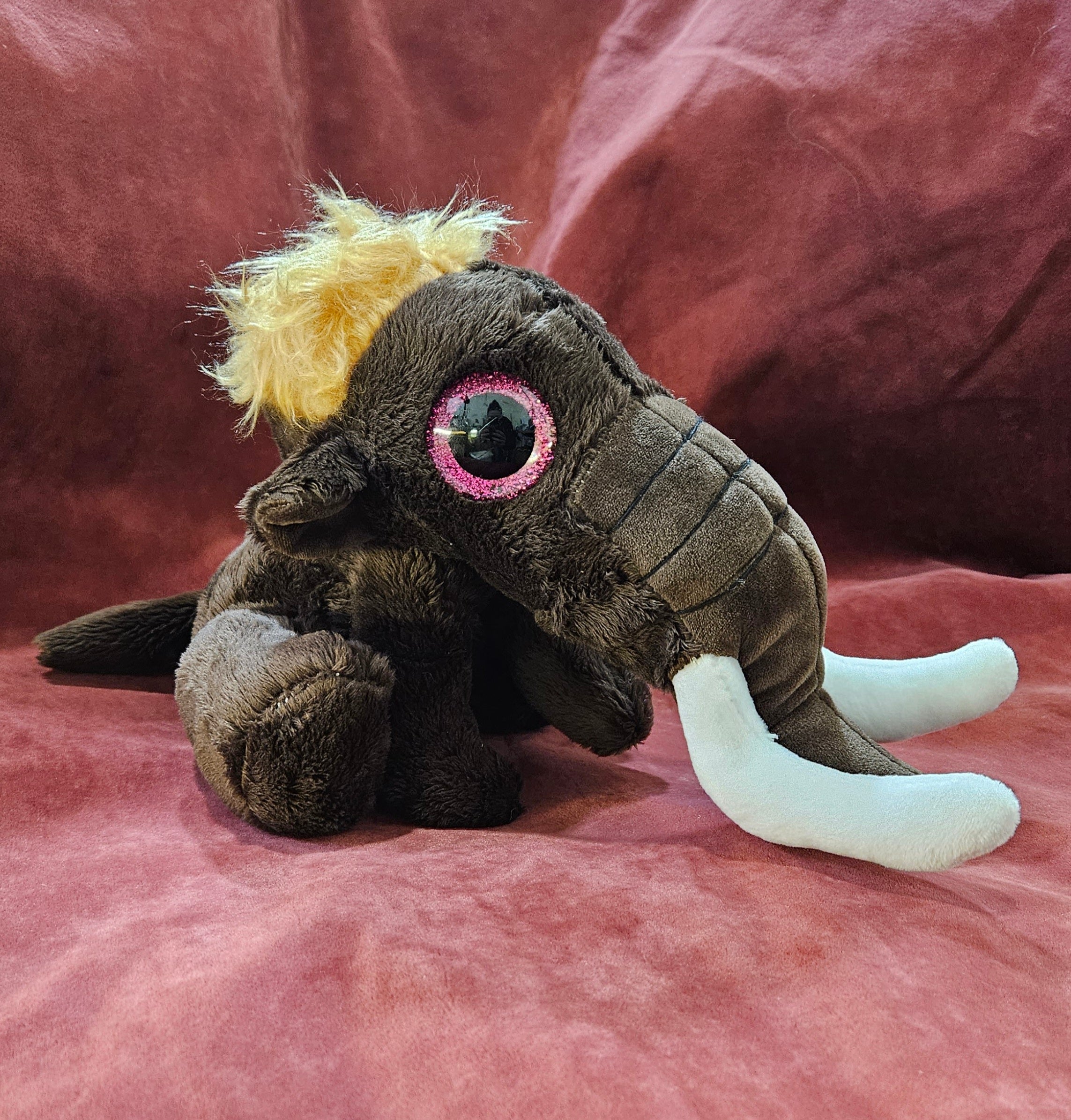5271 8" Big Eyes Mammoth